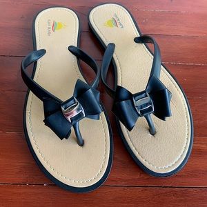 Size 12 Never Worn women’s flip flops